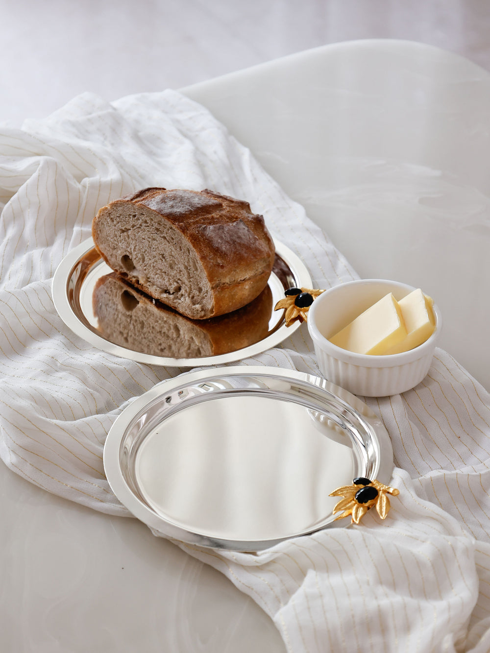 Eternal Bloom Round Serving Plate Set with Black Floral Accent