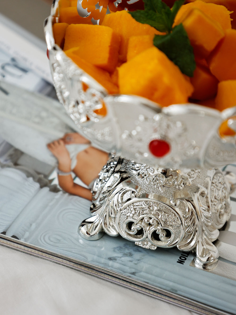 Regal Ornate Snack Bowl Set