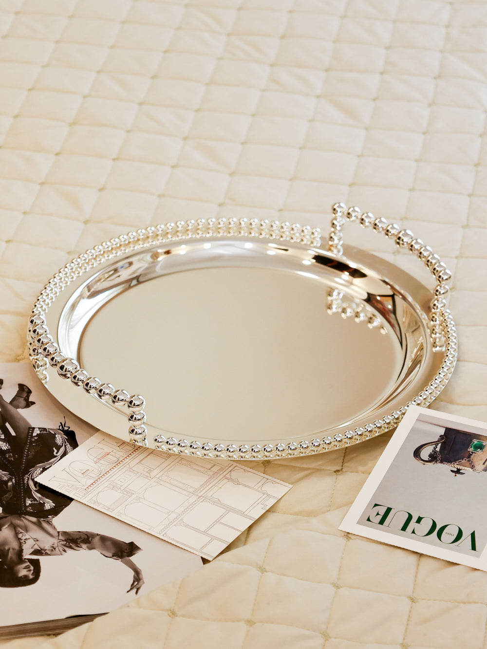 Verona Pearl Garland Round Serving Tray