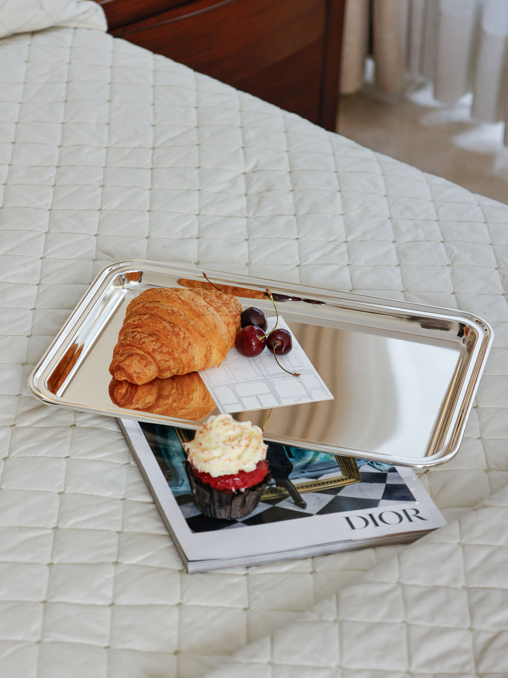 Verona Moulded Rim Rectangular Serving Tray