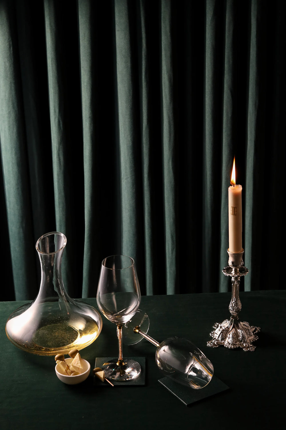 Library Bar Swarovski White Wine Glasses - image 2