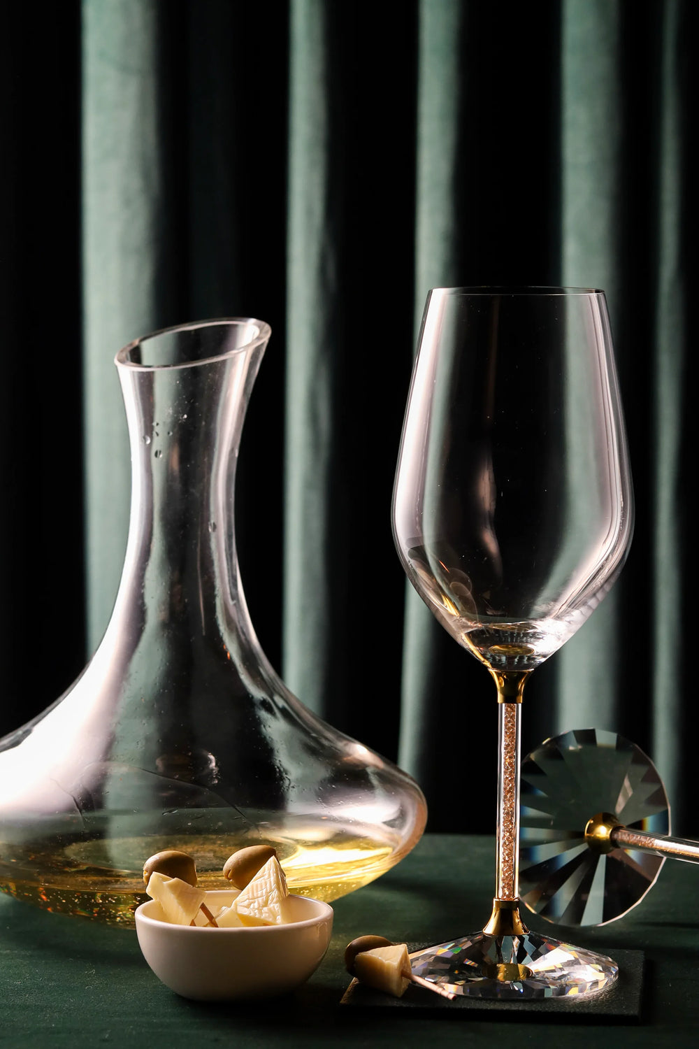 Library Bar Swarovski White Wine Glasses - image 4