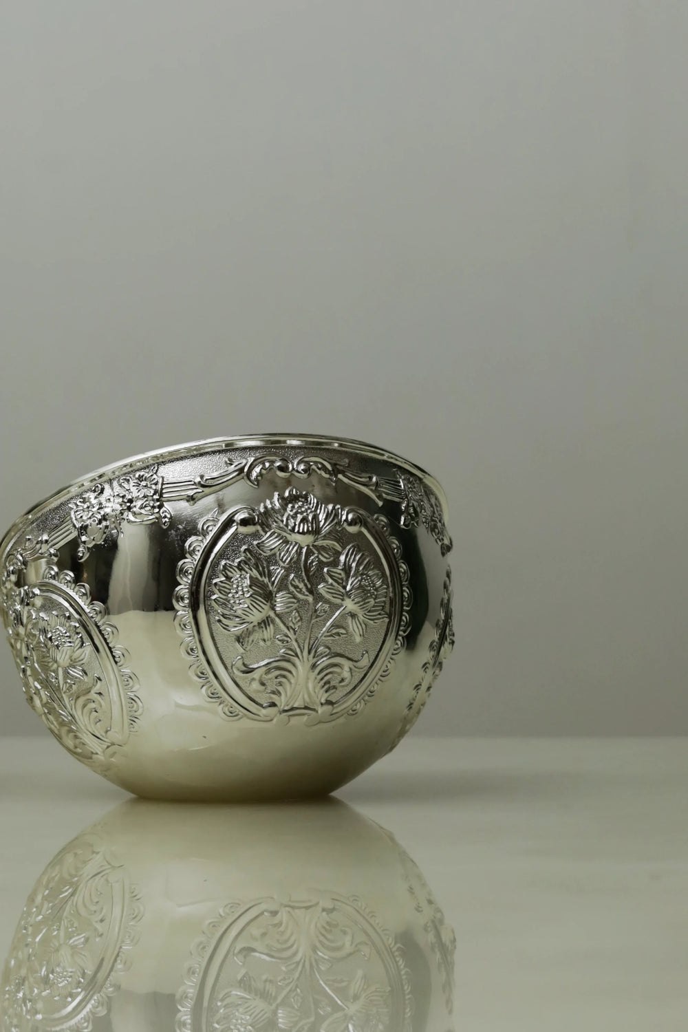 Regal Ornate Etched Bowls - image 2