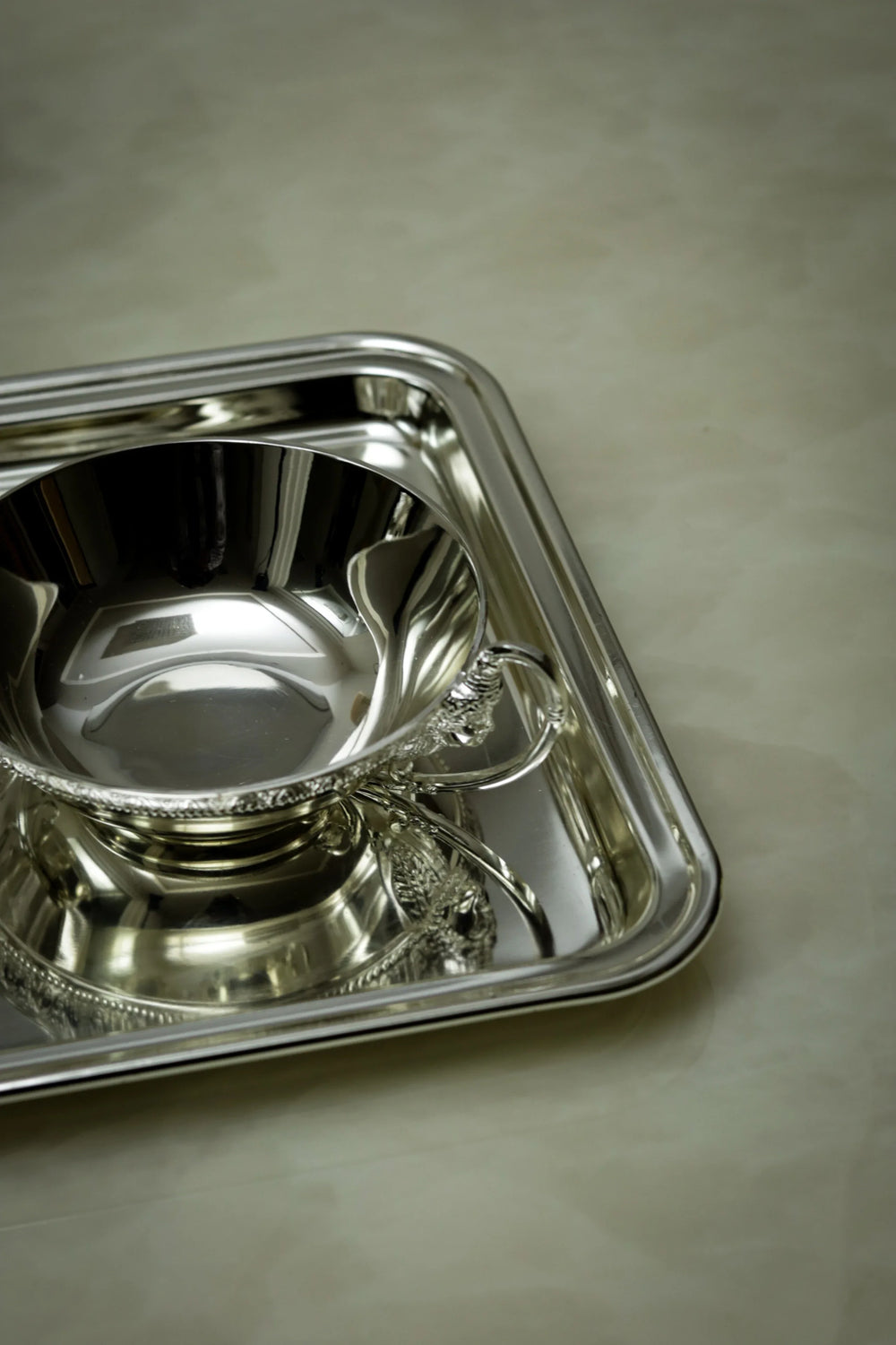 Regal Estate Handled Bowls with Tray - image 2