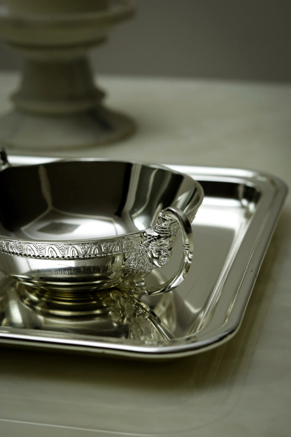 Regal Estate Handled Bowls with Tray - image 3