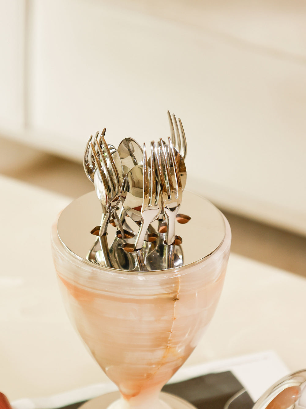 Jade Cutlery Egg