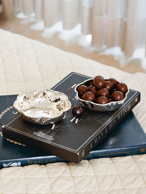 Verona Diamond Petal Snack Bowl Set -Small