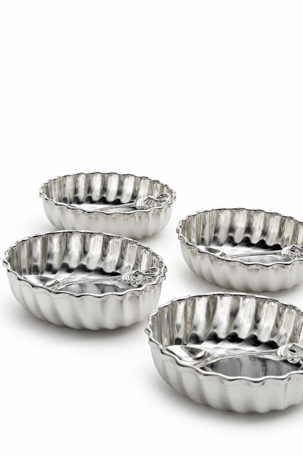 Fluted Nut & Grape Bowl Set of 4 with Spoons