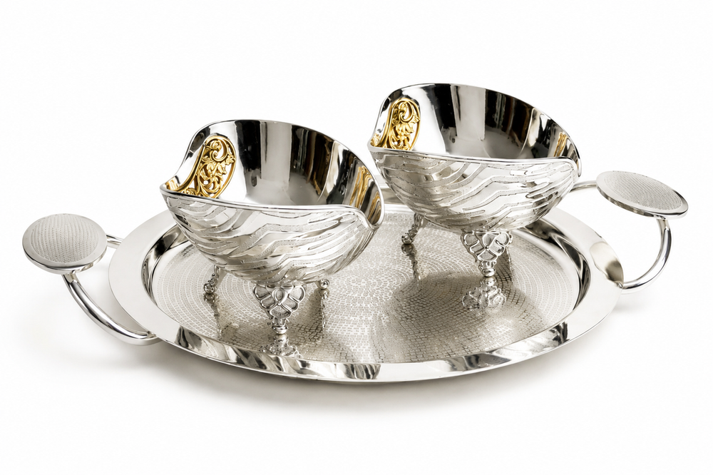 Fluted Teardrop Snack Bowl Duo with Handled Tray