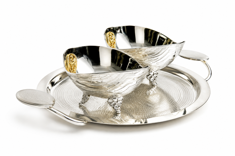 Fluted Teardrop Snack Bowl Duo with Handled Tray