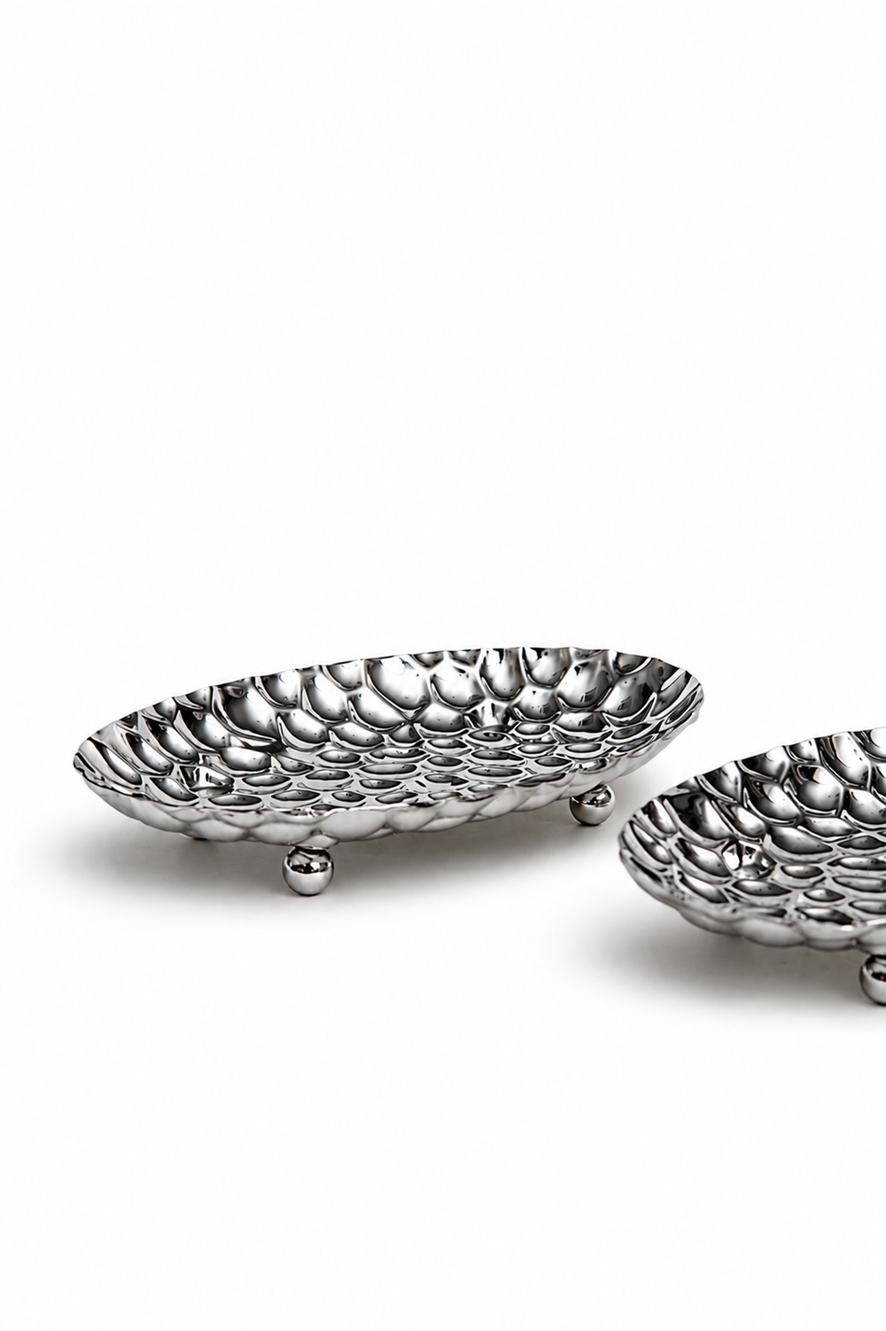 Verona Hobnail Footed Pinch Bowl, Set of 2